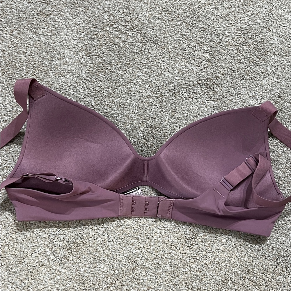 Victoria's Secret Wireless Molded Bra - Mauve Pink - Picture 3 of 3